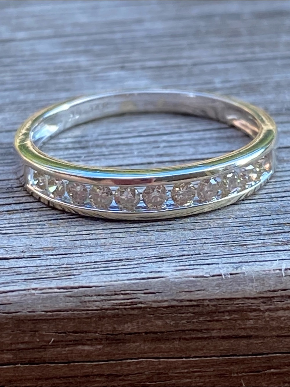 14K White Gold Diamond Ring